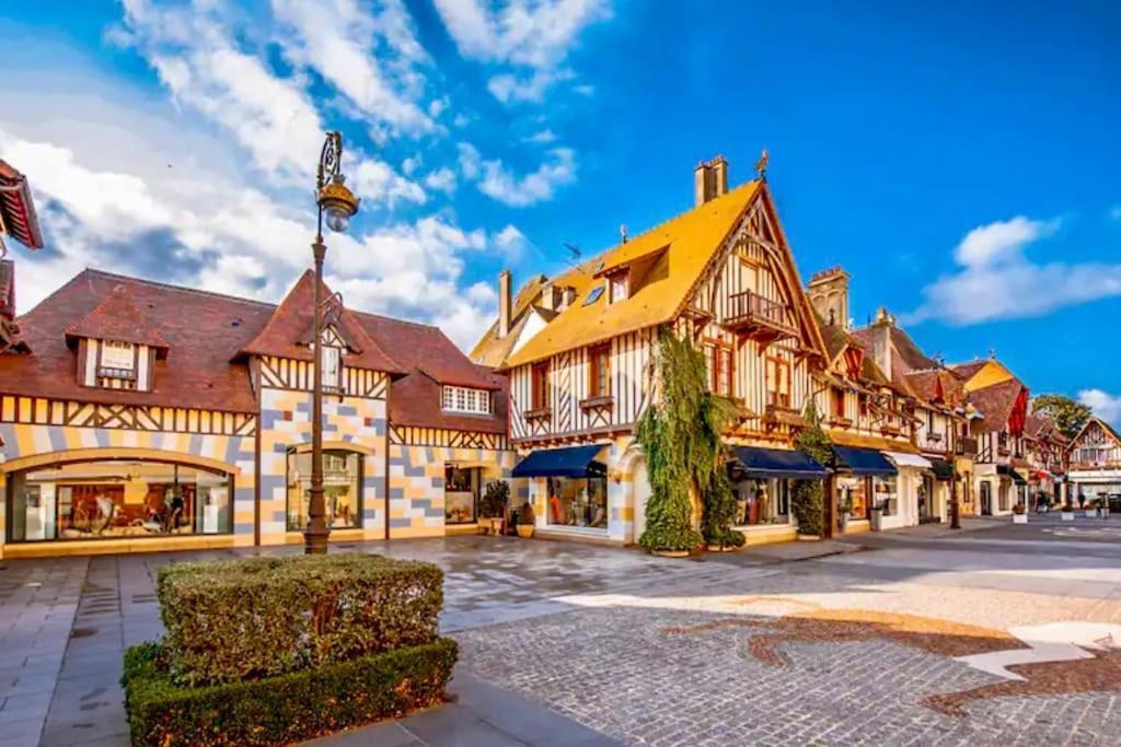 Le Camaieu Deauville Exterior foto